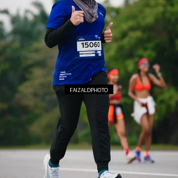 Runner Photo 7418997