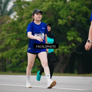 Runner Photo 7419035