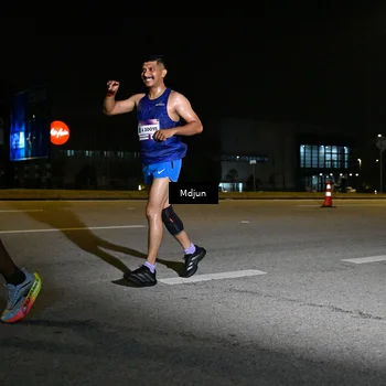 Runner Photo 7419045