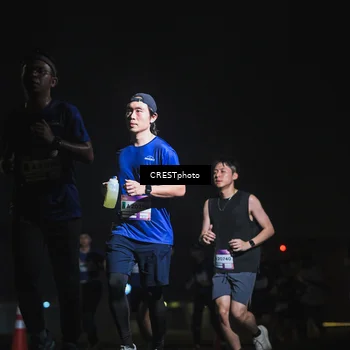 Runner Photo 7419049