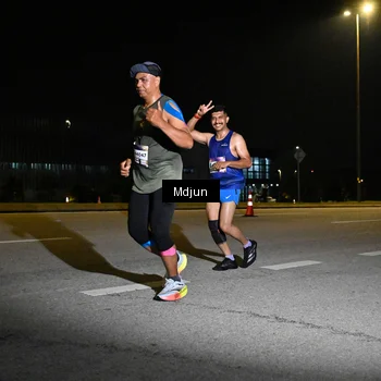 Runner Photo 7419059