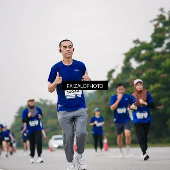 Runner Photo 7419061
