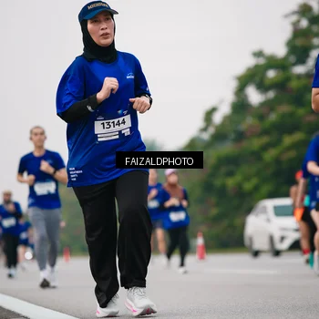 Runner Photo 7419092