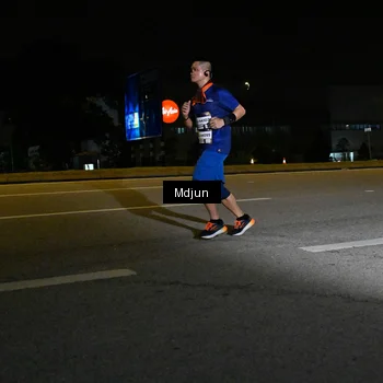 Runner Photo 7419099