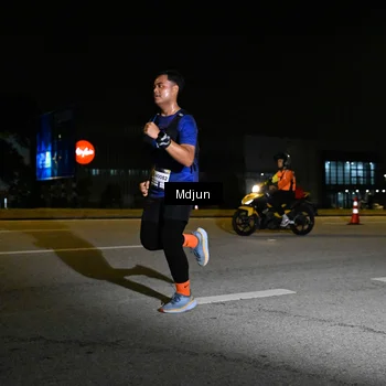 Runner Photo 7419100