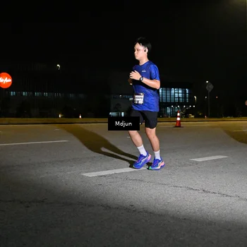 Runner Photo 7419110