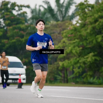 Runner Photo 7419133