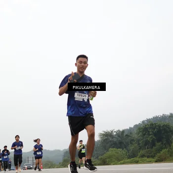 Runner Photo 7419214