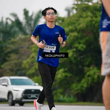 Runner Photo 7419234