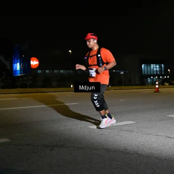 Runner Photo 7419240