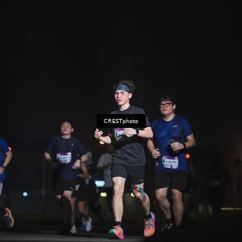Runner Photo 7419242