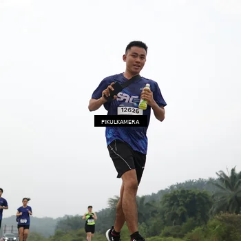 Runner Photo 7419352