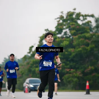Runner Photo 7419354