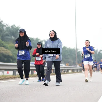 Runner Photo 7419364