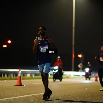 Runner Photo 7419415