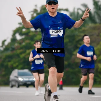 Runner Photo 7419433