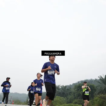 Runner Photo 7419512