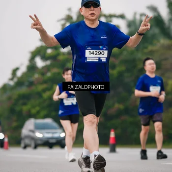 Runner Photo 7419533