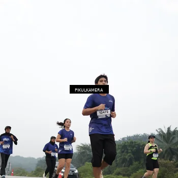 Runner Photo 7419535