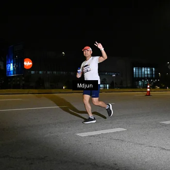 Runner Photo 7419541