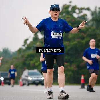 Runner Photo 7419542