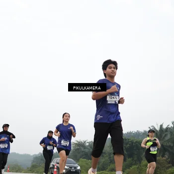 Runner Photo 7419544