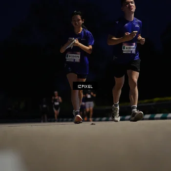 Runner Photo 7419600