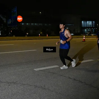 Runner Photo 7419617