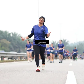Runner Photo 7419674