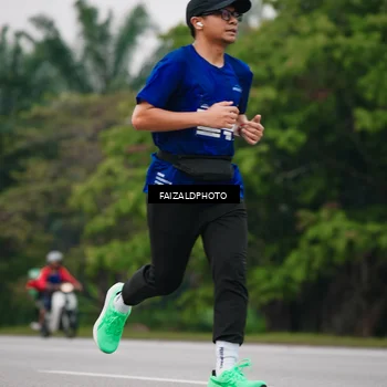 Runner Photo 7419692
