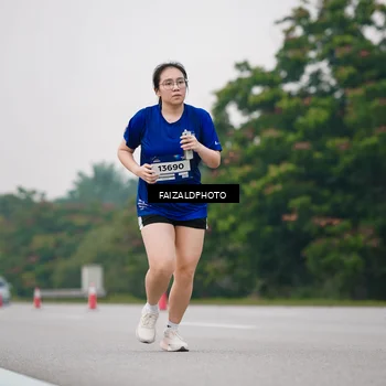 Runner Photo 7419700