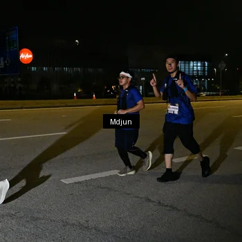 Runner Photo 7419702