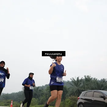 Runner Photo 7419709