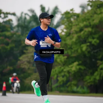 Runner Photo 7419728