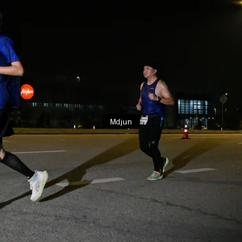 Runner Photo 7419735