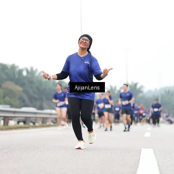 Runner Photo 7419746