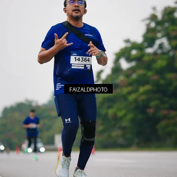 Runner Photo 7419758