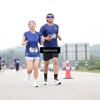 Runner Photo 7419813