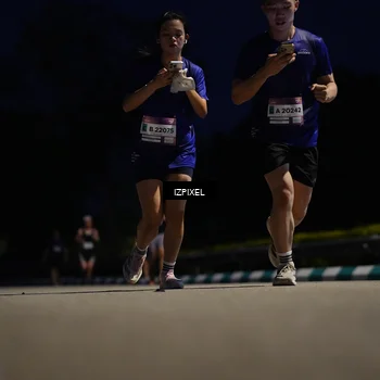 Runner Photo 7419843