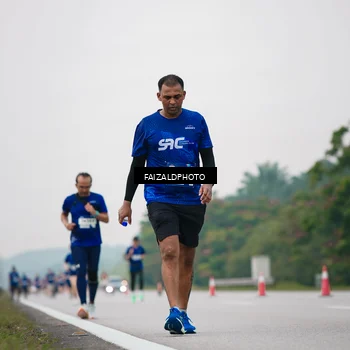 Runner Photo 7419851