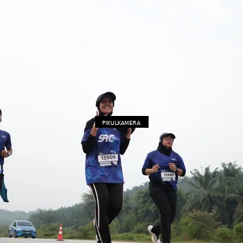 Runner Photo 7419853