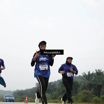 Runner Photo 7419858