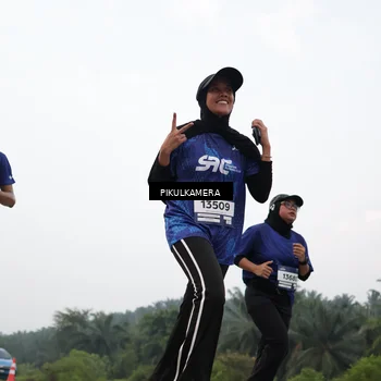 Runner Photo 7419881