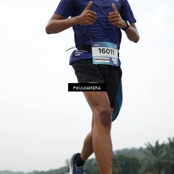 Runner Photo 7419938