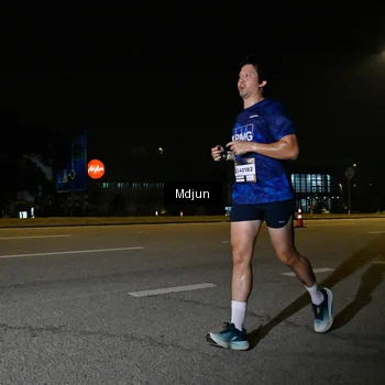 Runner Photo 7419952