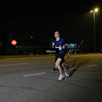 Runner Photo 7419965