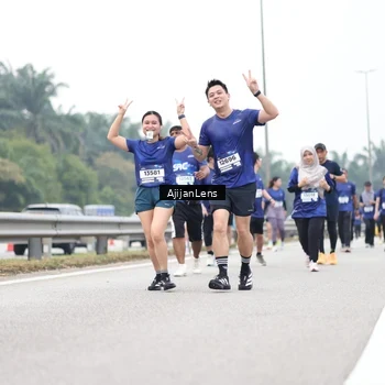 Runner Photo 7420031