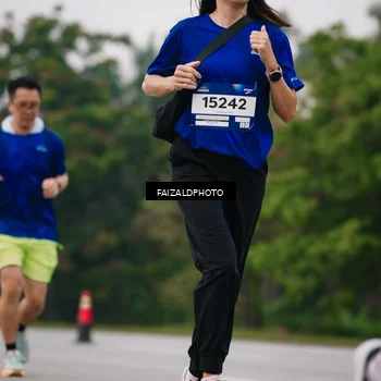 Runner Photo 7420034