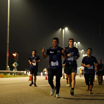 Runner Photo 7420037