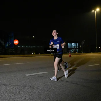 Runner Photo 7420053